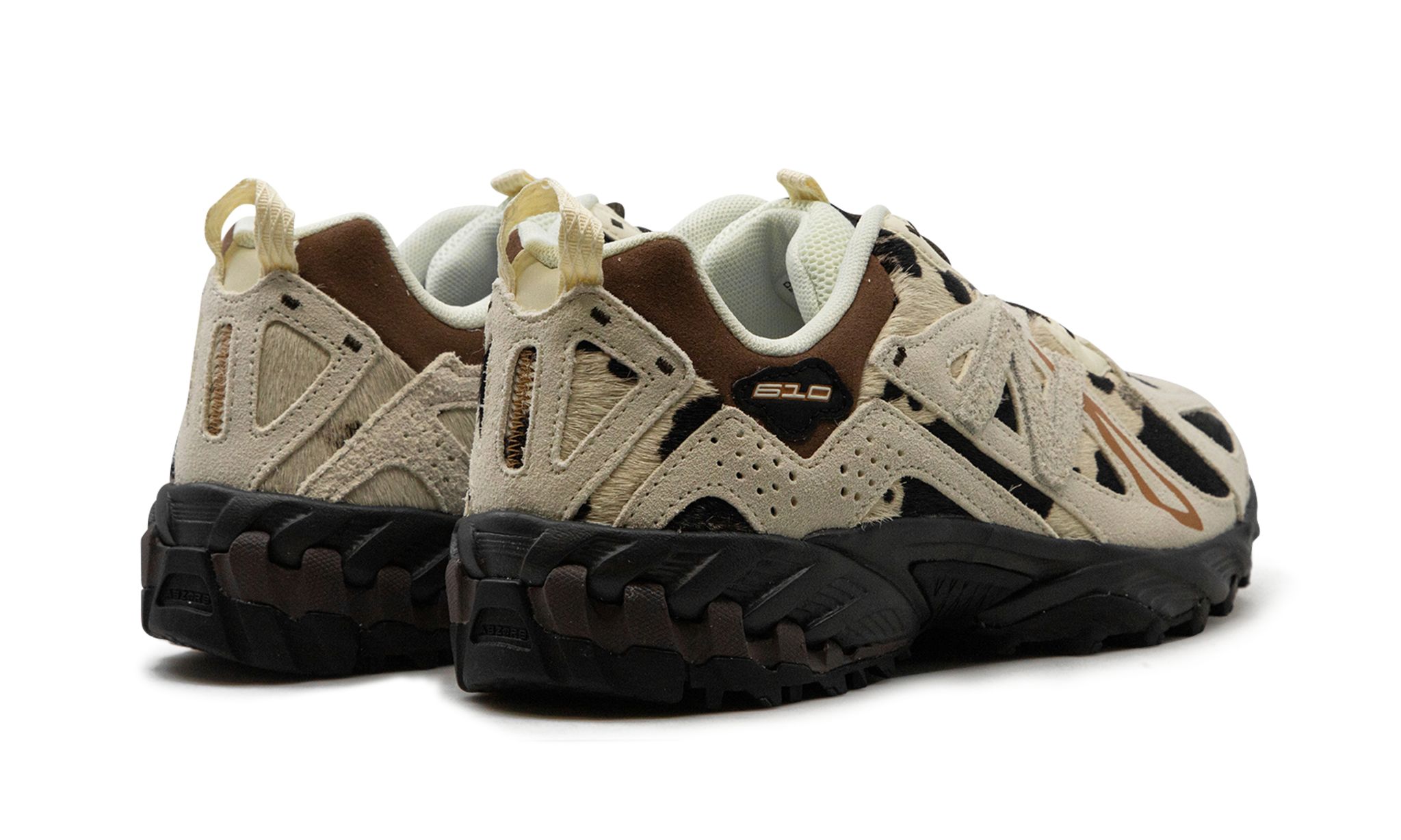 610v1 'Cow Print'