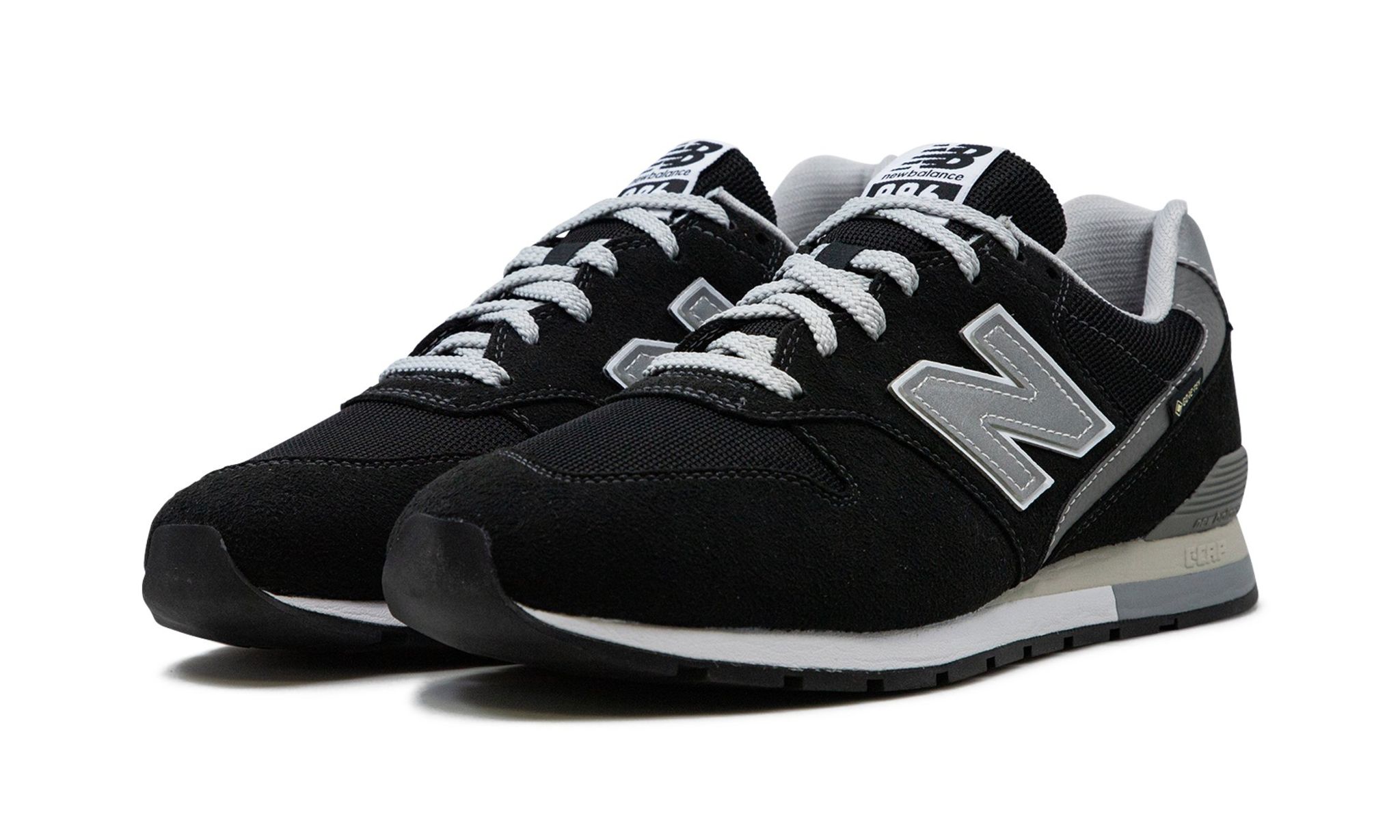 996 GORE-TEX 'Black Metallic Silver'