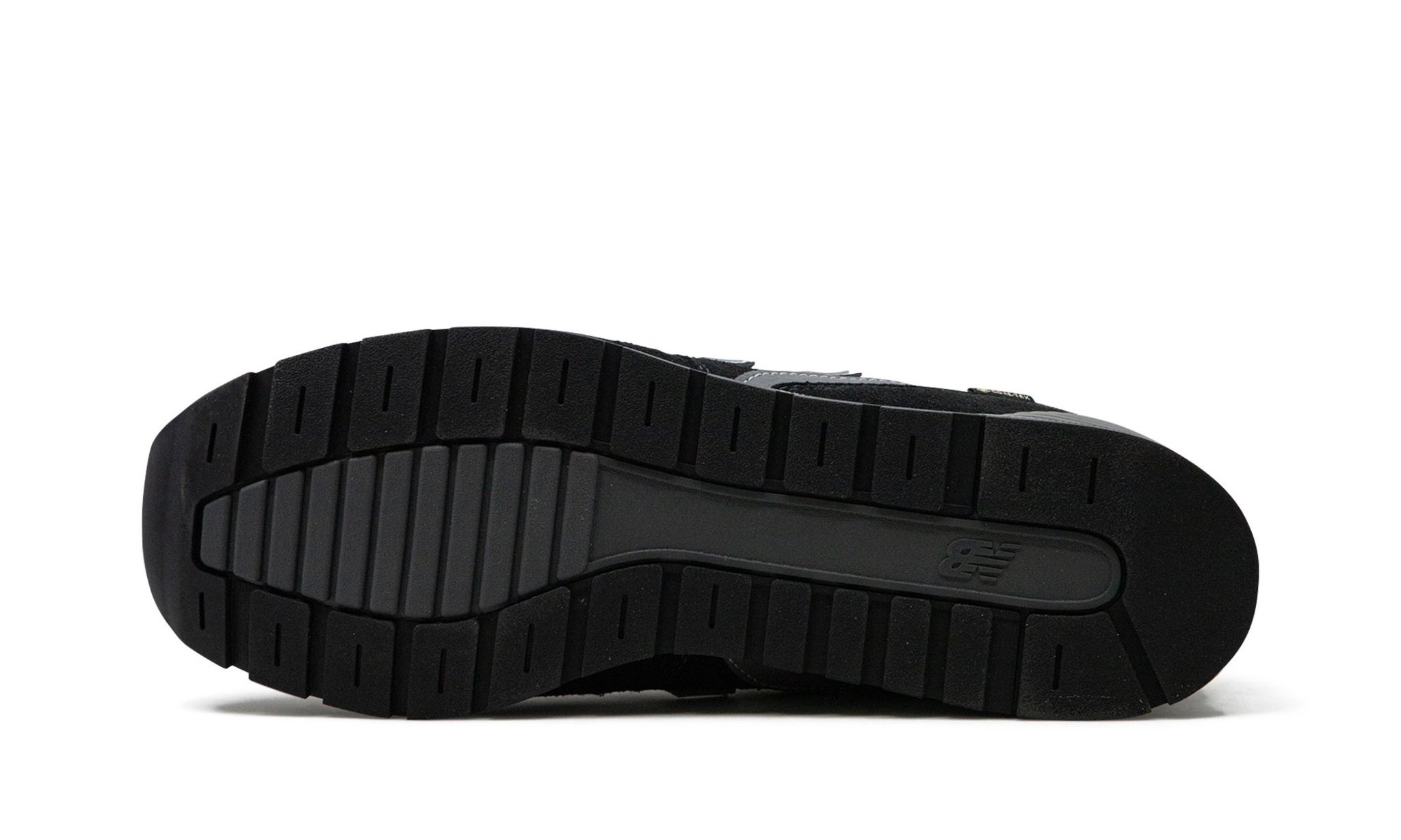 996 GORE-TEX 'Black Metallic Silver'