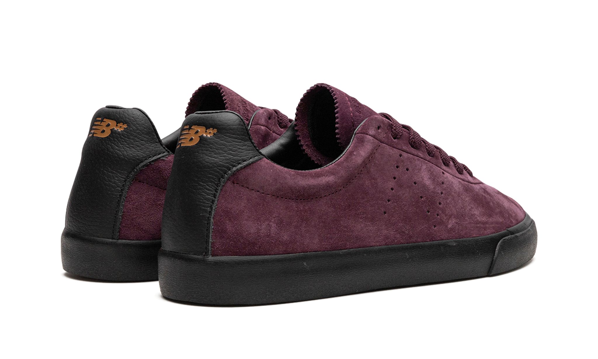 Numeric 22 'Wine Black'