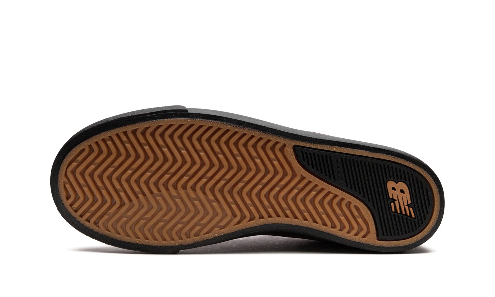 Numeric 22 'Wine Black'
