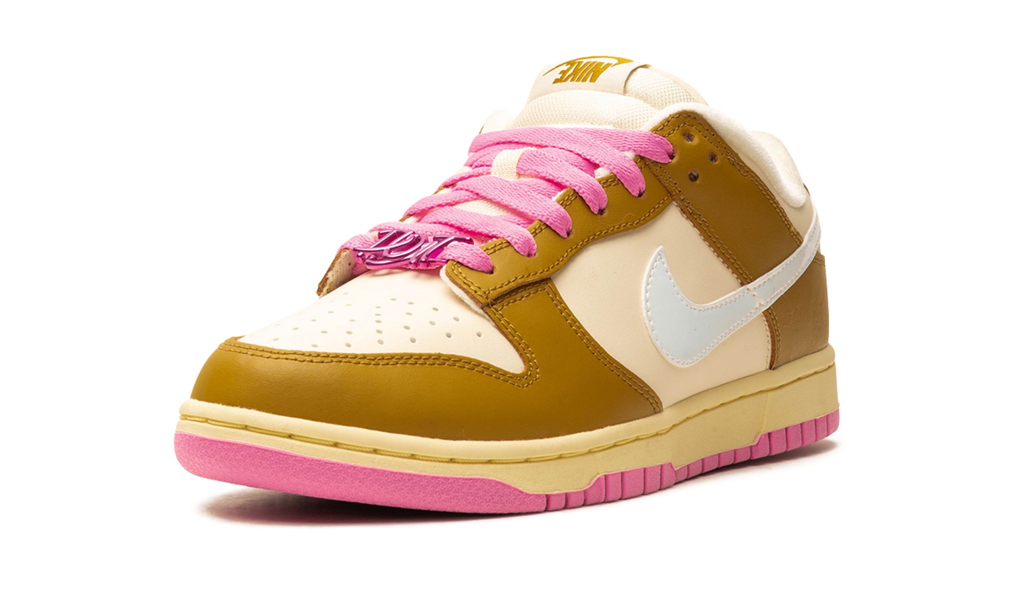 Wmns Dunk Low SE 'Dance - Bronzine Pink'