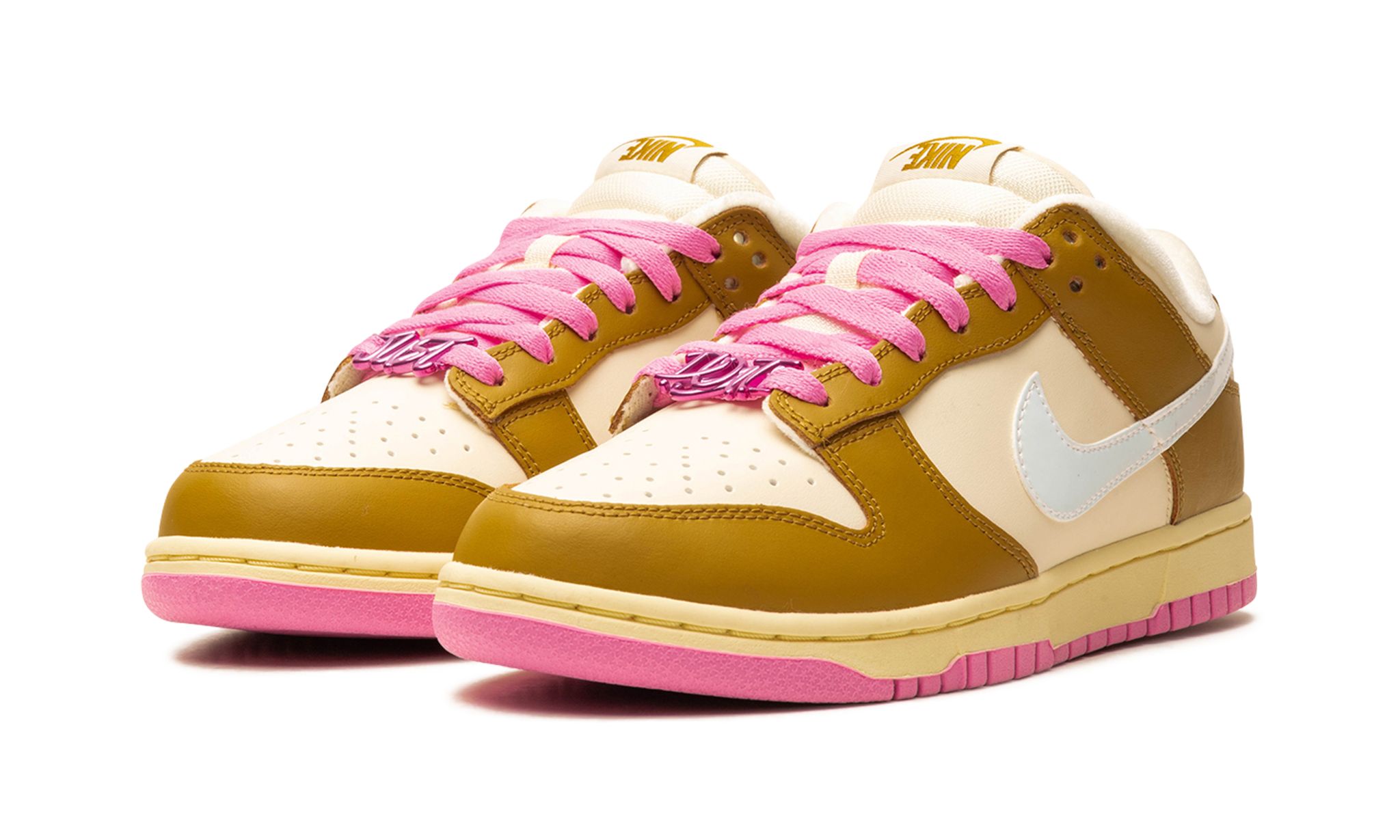 Wmns Dunk Low SE 'Dance - Bronzine Pink'