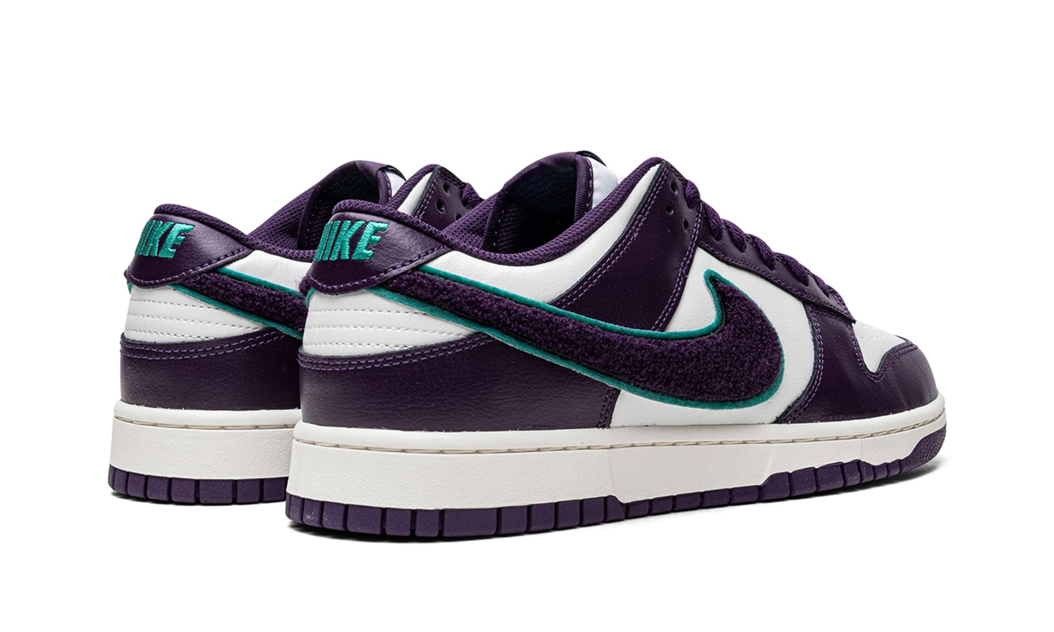Dunk Low Chenille Swoosh