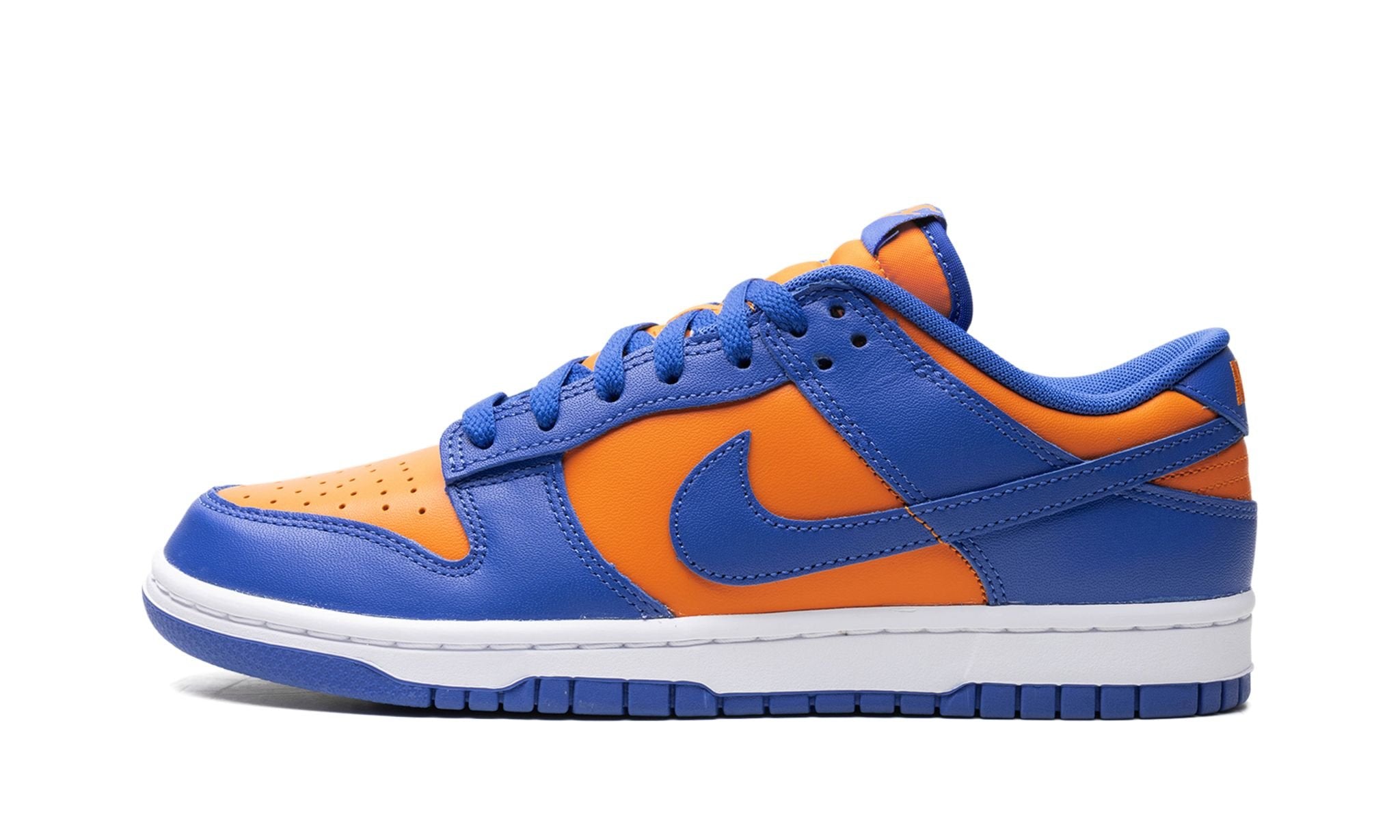 Dunk Low 'Knicks'