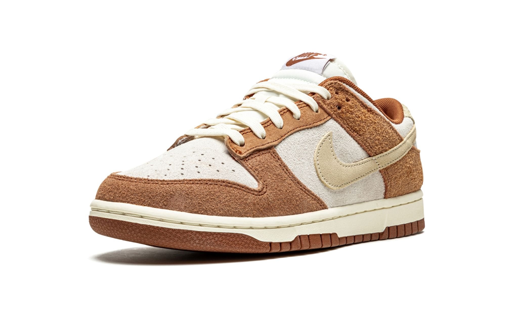 Dunk Low Premium Medium Curry