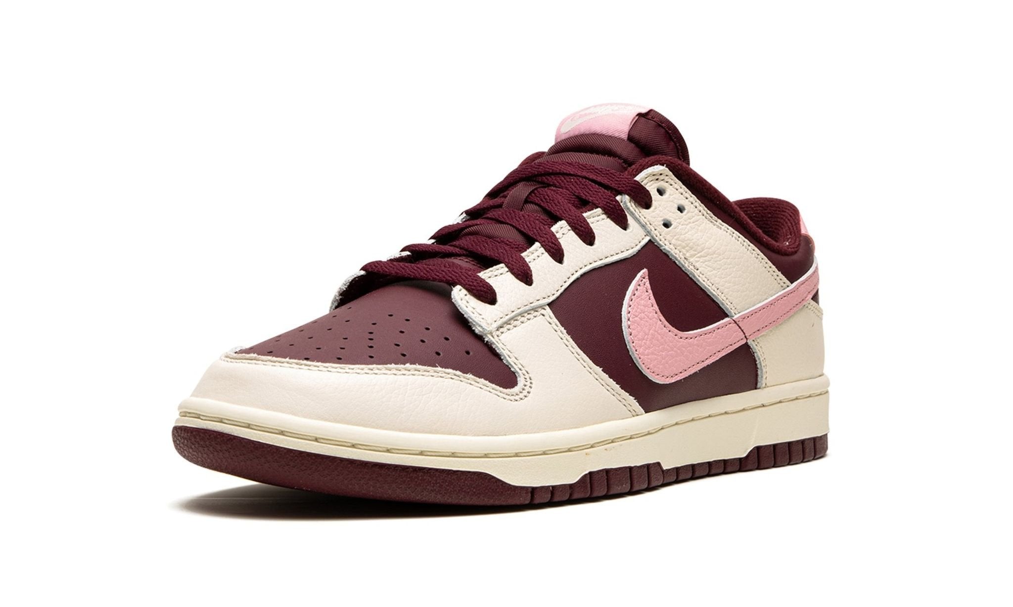 Dunk Low Valentines Day (2023)