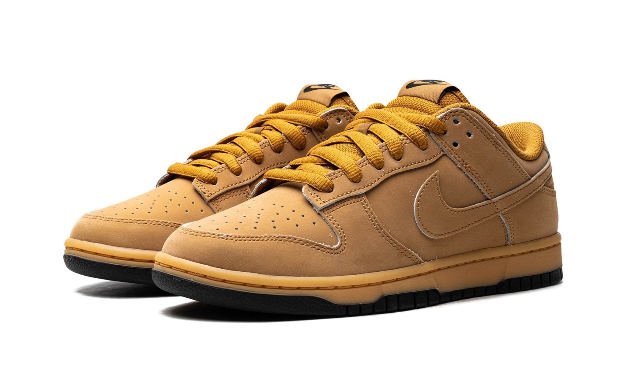 Dunk Low SE 'Wheat'