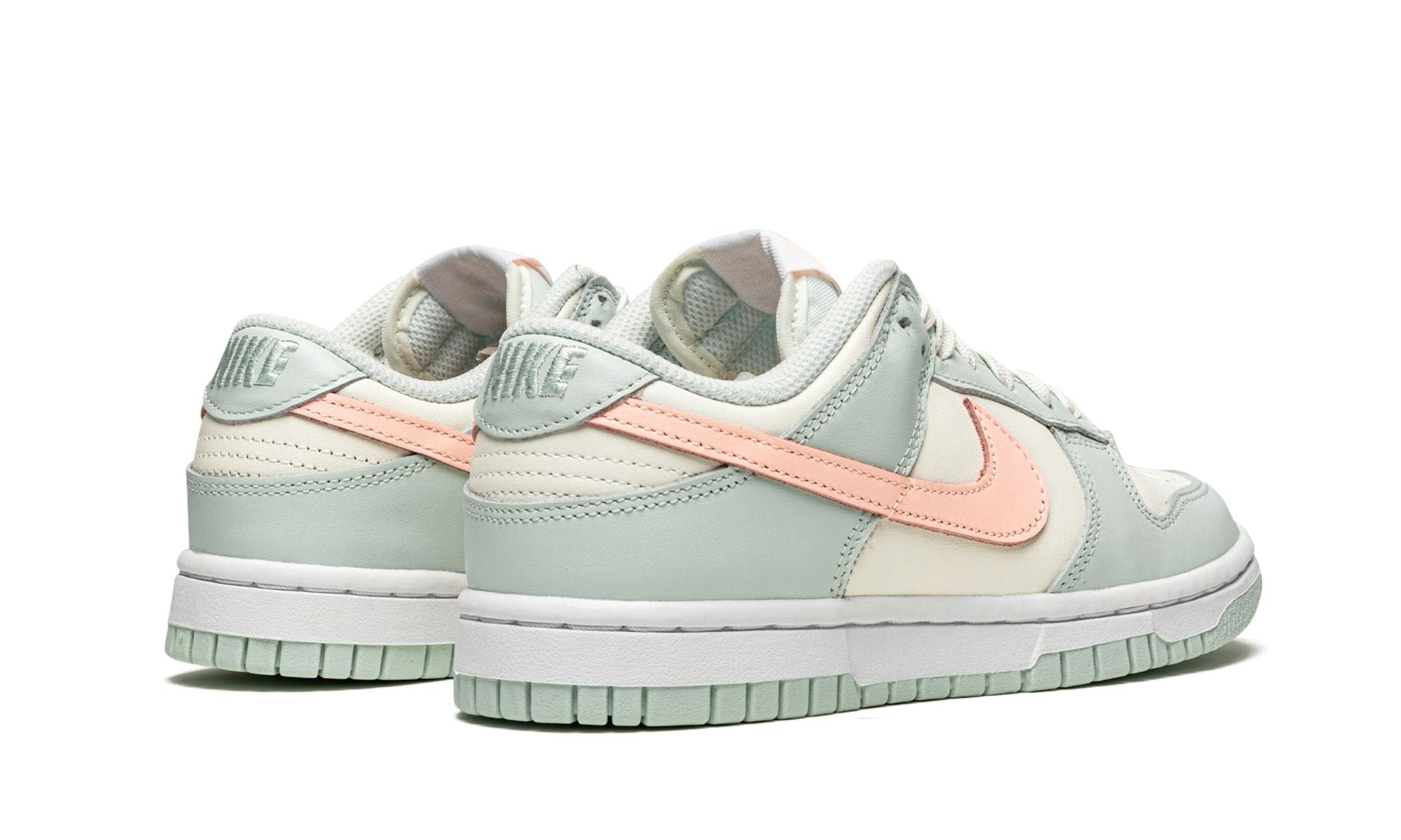 Dunk Low Wmns Barely Green