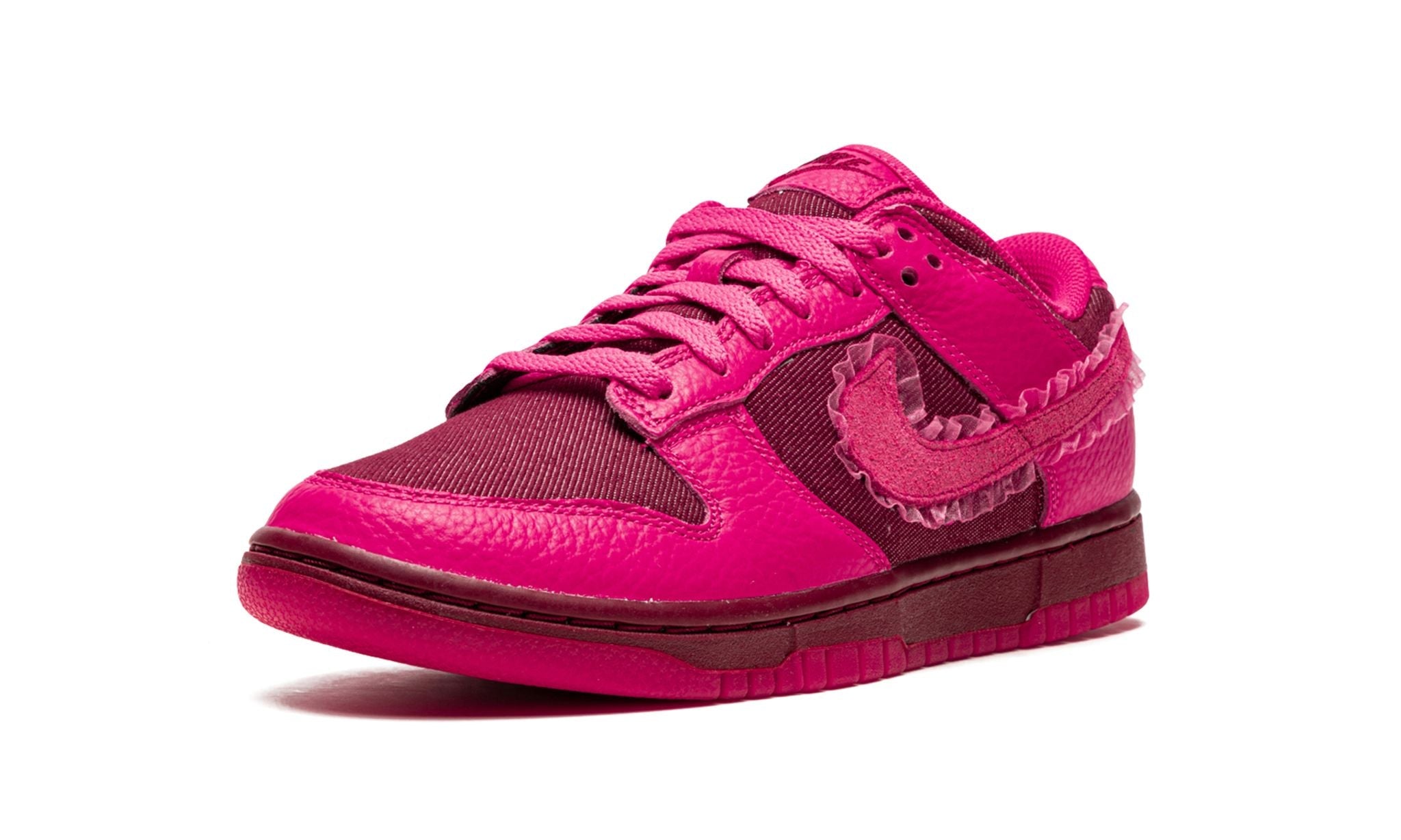 Wmns Dunk Low Valentines (2022)