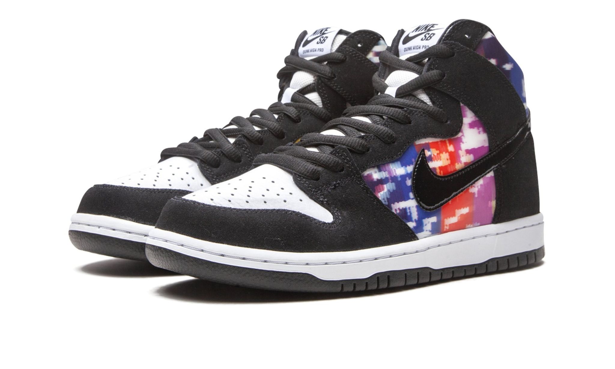 SB Dunk High TV Signal