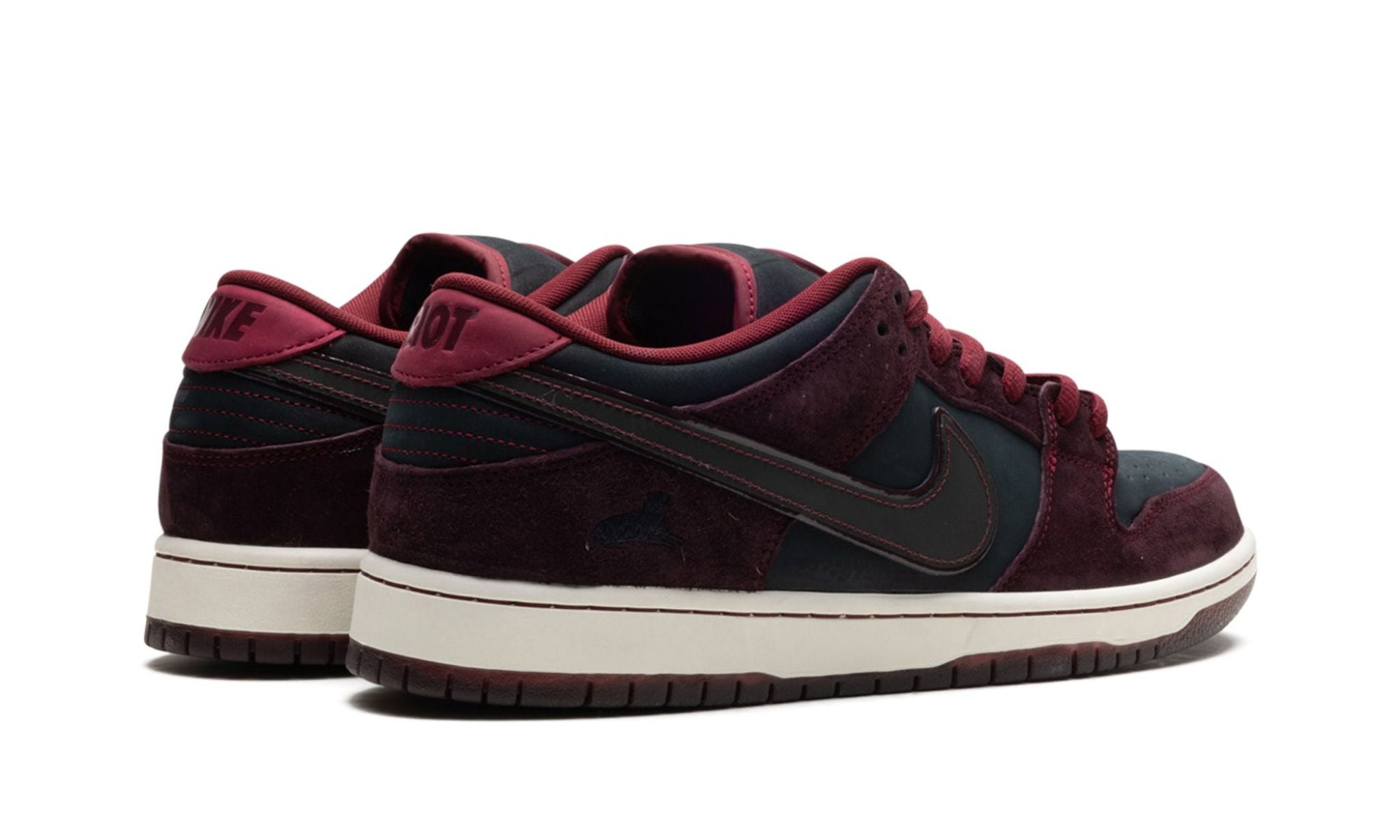 RIOT Skateshop x Dunk Low SB 'Mahogany Dark Beetroot'