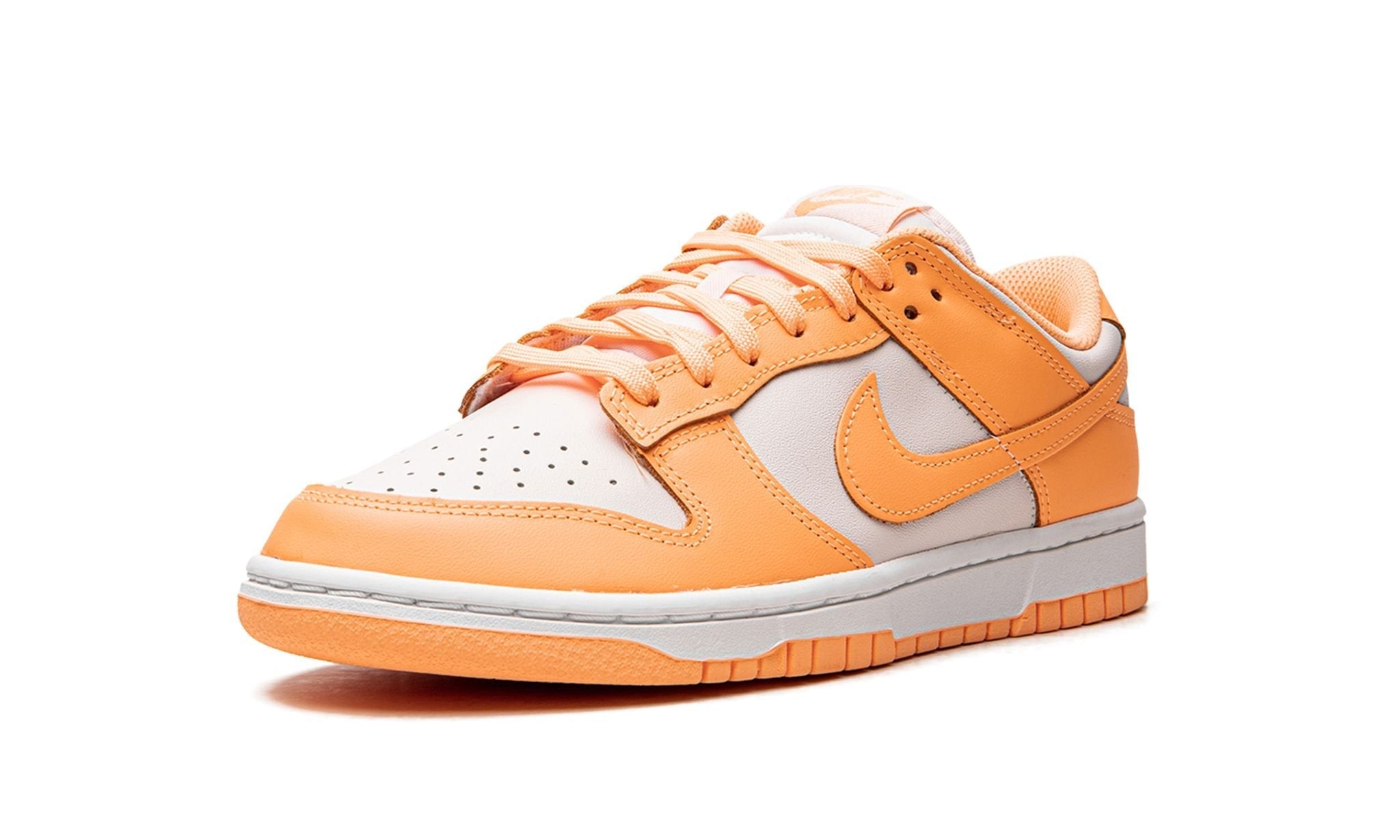 Wmns Dunk Low Peach Cream
