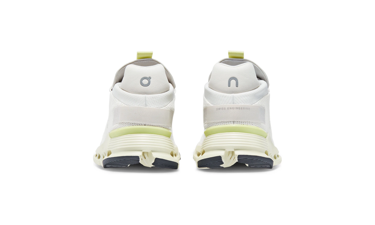 On Running Cloudnova Undyed White Seedling