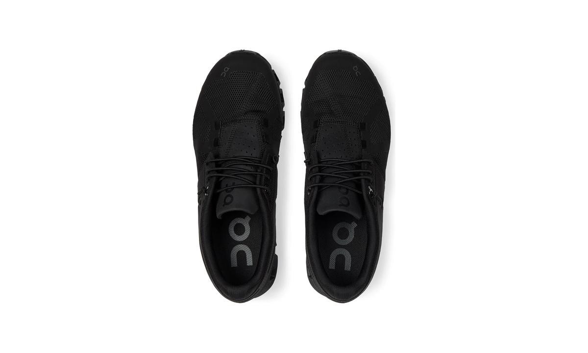 ON Cloud 5 'All Black' - Guerdon Kicks -