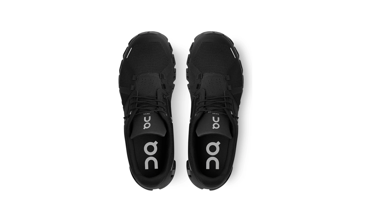ON Cloud 5 'All Black' - Guerdon Kicks -