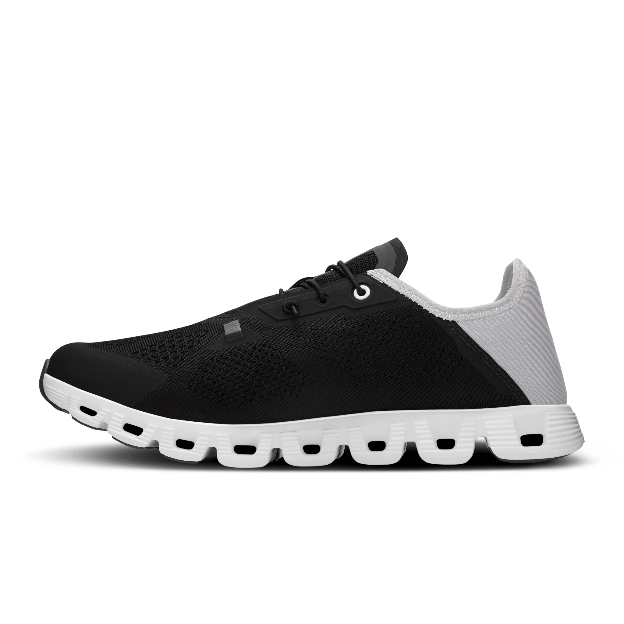 ON Cloud 5 Coast 'Black Shadow' - Guerdon Kicks -