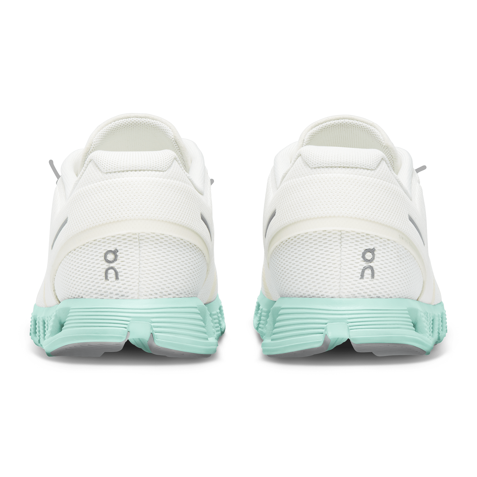 ON Cloud 5 'Undyed White Creek' - Guerdon Kicks -