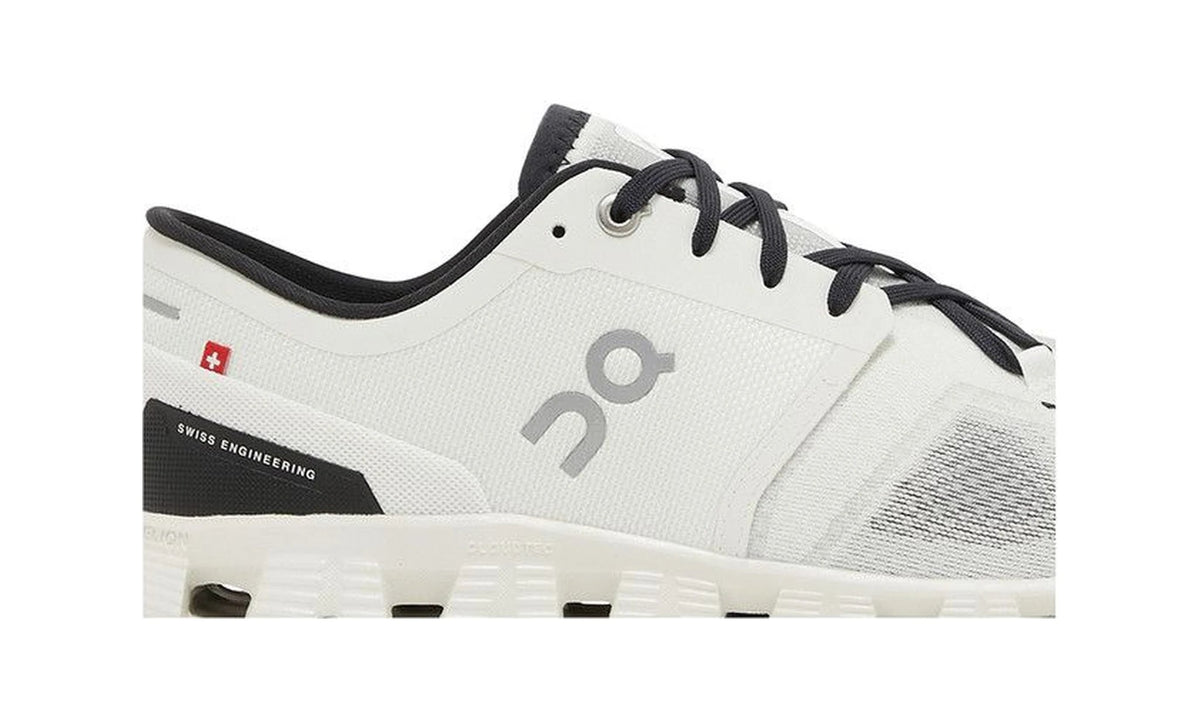 ON Cloud X 3 'Ivory Black' - Guerdon Kicks -
