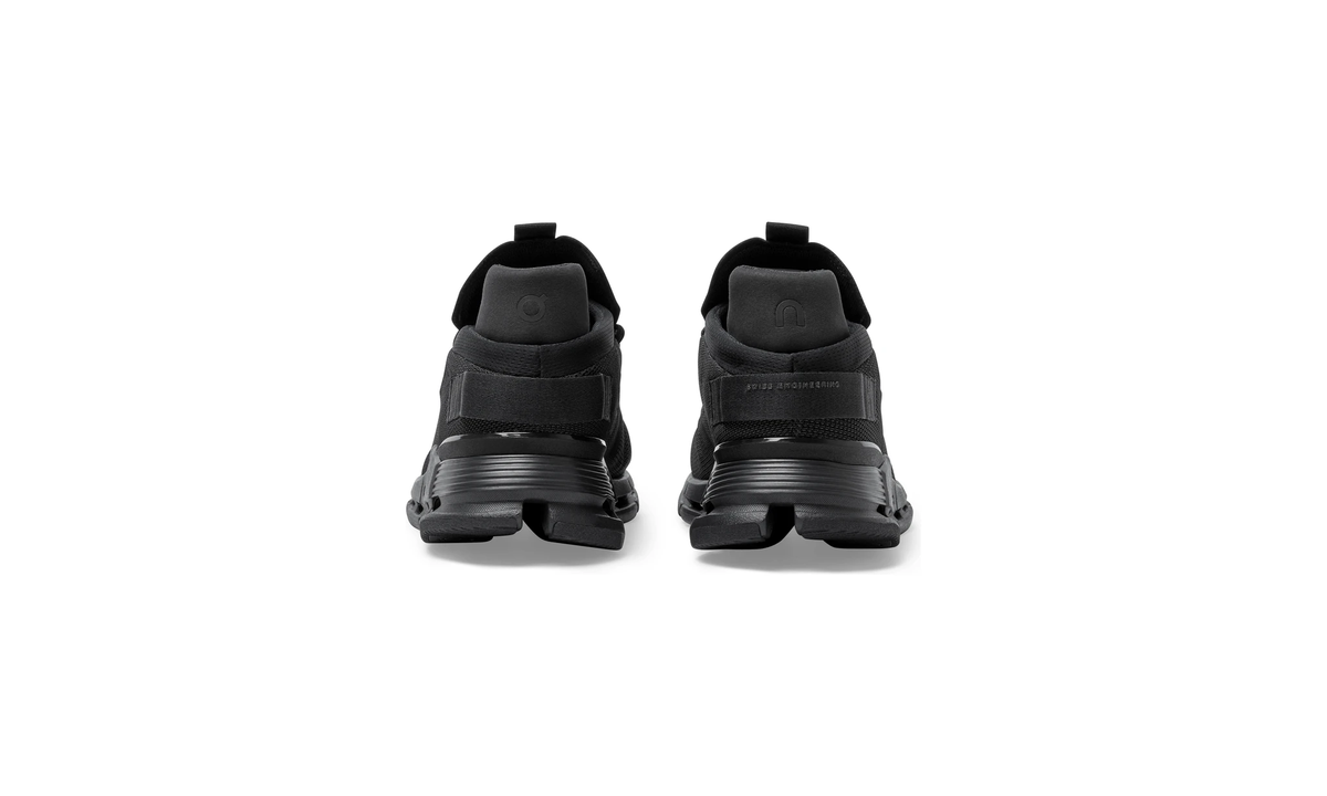On Running Cloudnova Black Eclipse - Guerdon Kicks -