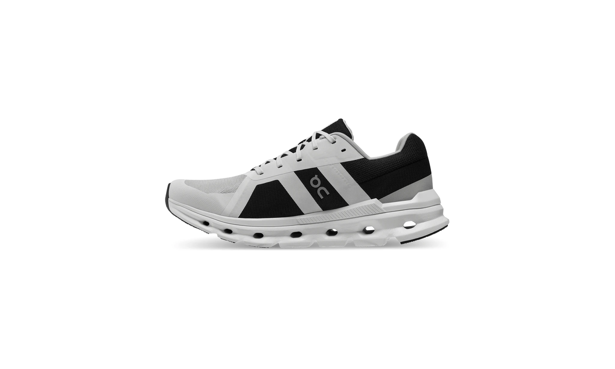 On Running Cloudrunner Glacier Black - Guerdon Kicks -