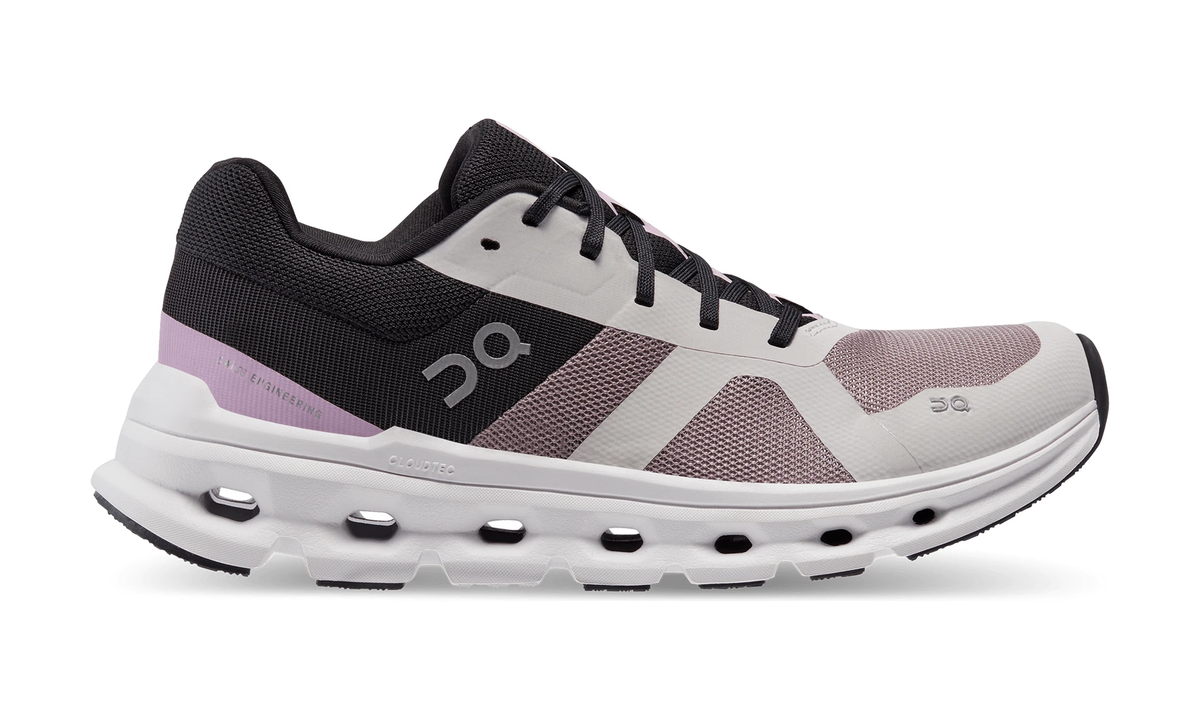 On Running Cloudrunner Heron Black (Women's) - Guerdon Kicks -