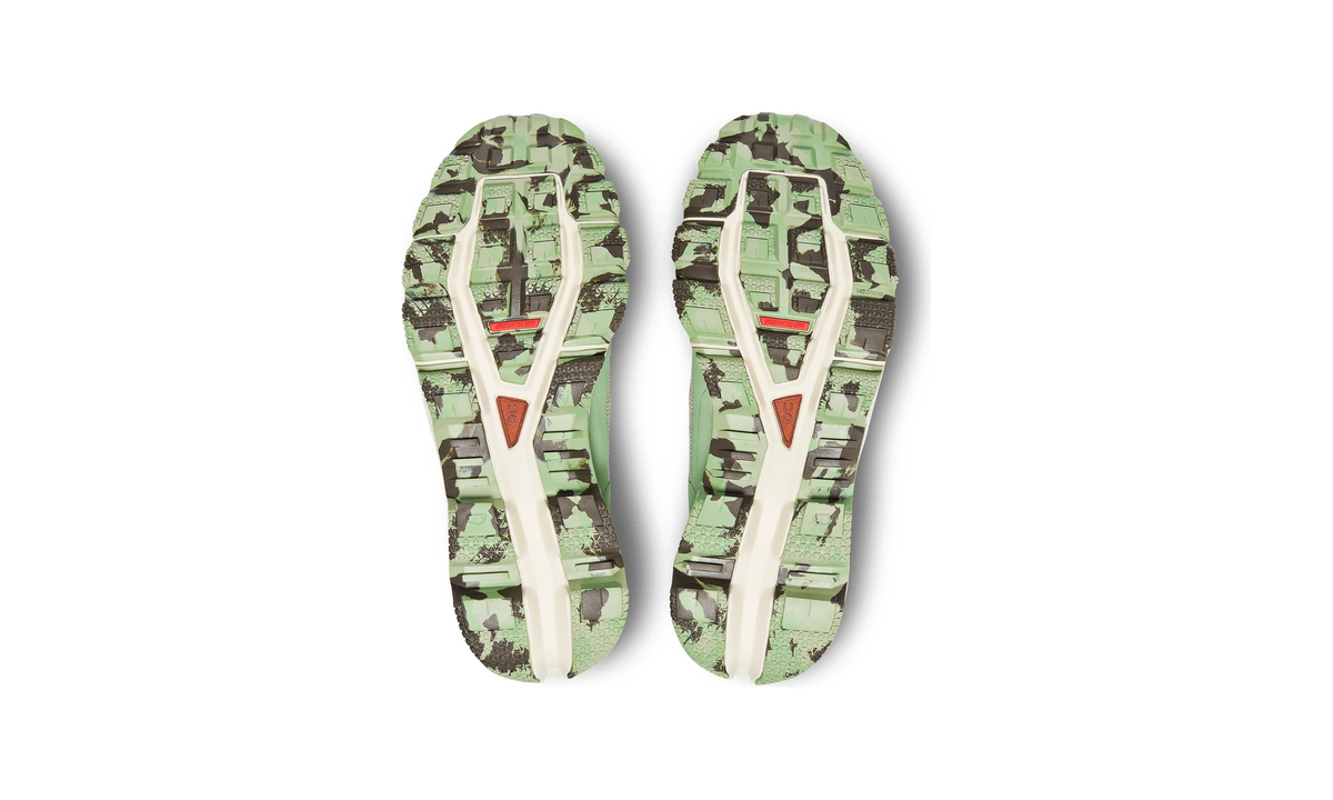 On Running Cloudventure LOEWE Pale Green (Women's) - Guerdon Kicks -