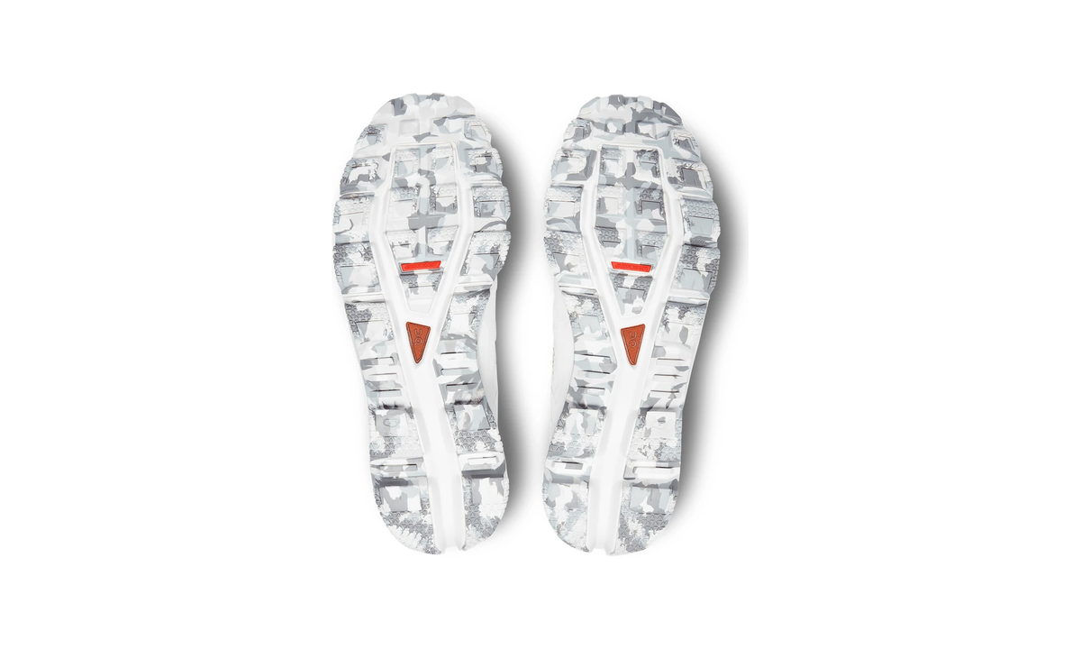 On Running Cloudventure LOEWE White - Guerdon Kicks -