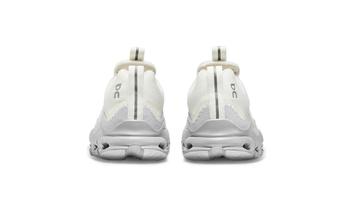On Running Cloudway Undyed White Glacier - Guerdon Kicks -