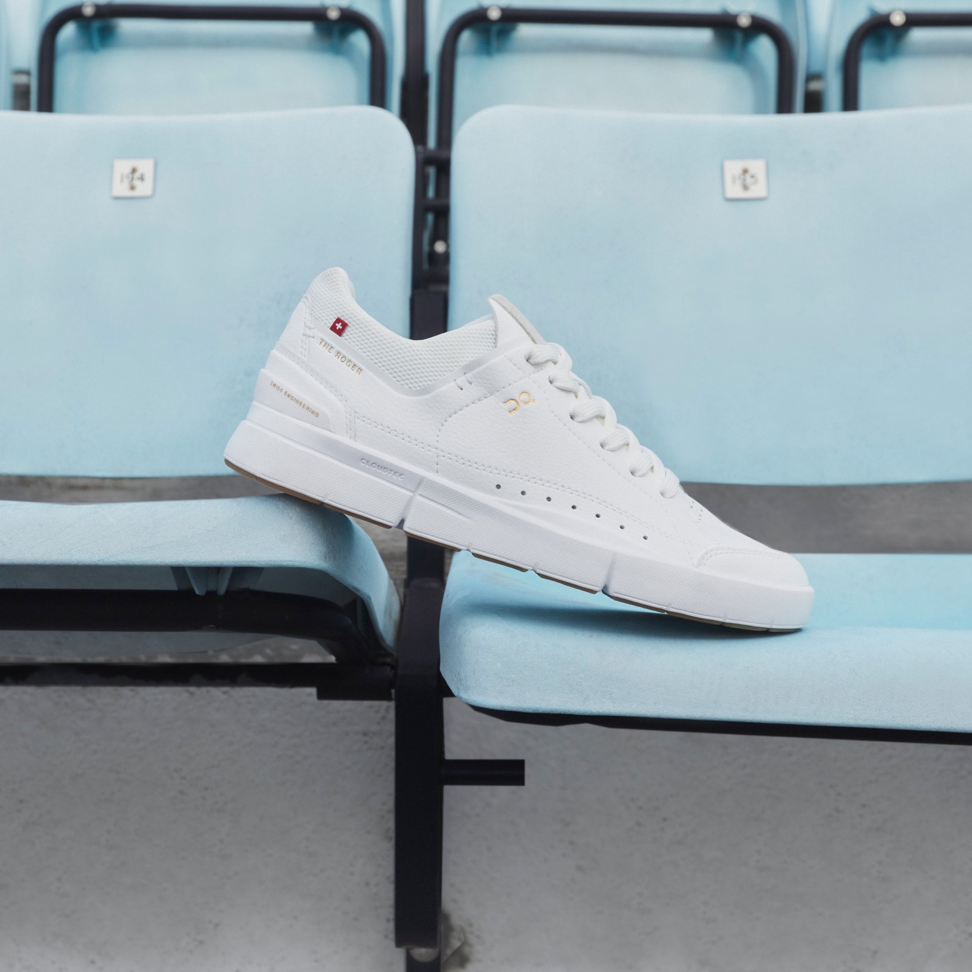 On The Roger Centre Court White Gum (Women's) - Guerdon Kicks -
