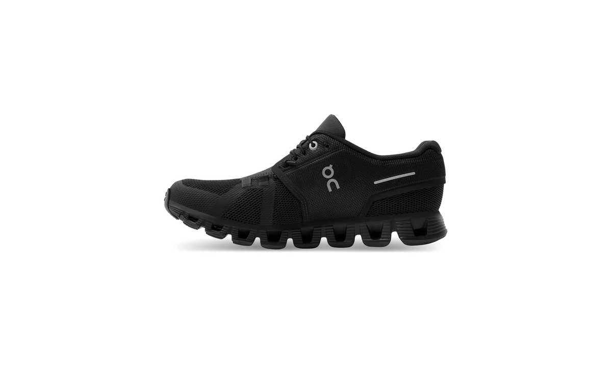 ON Wmns Cloud 5 'Black' - Guerdon Kicks -