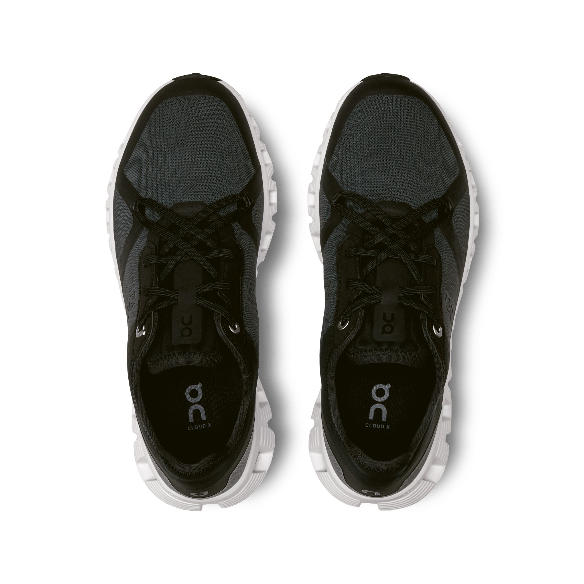 ON Wmns Cloud X 3 AD 'Black White' - Guerdon Kicks -
