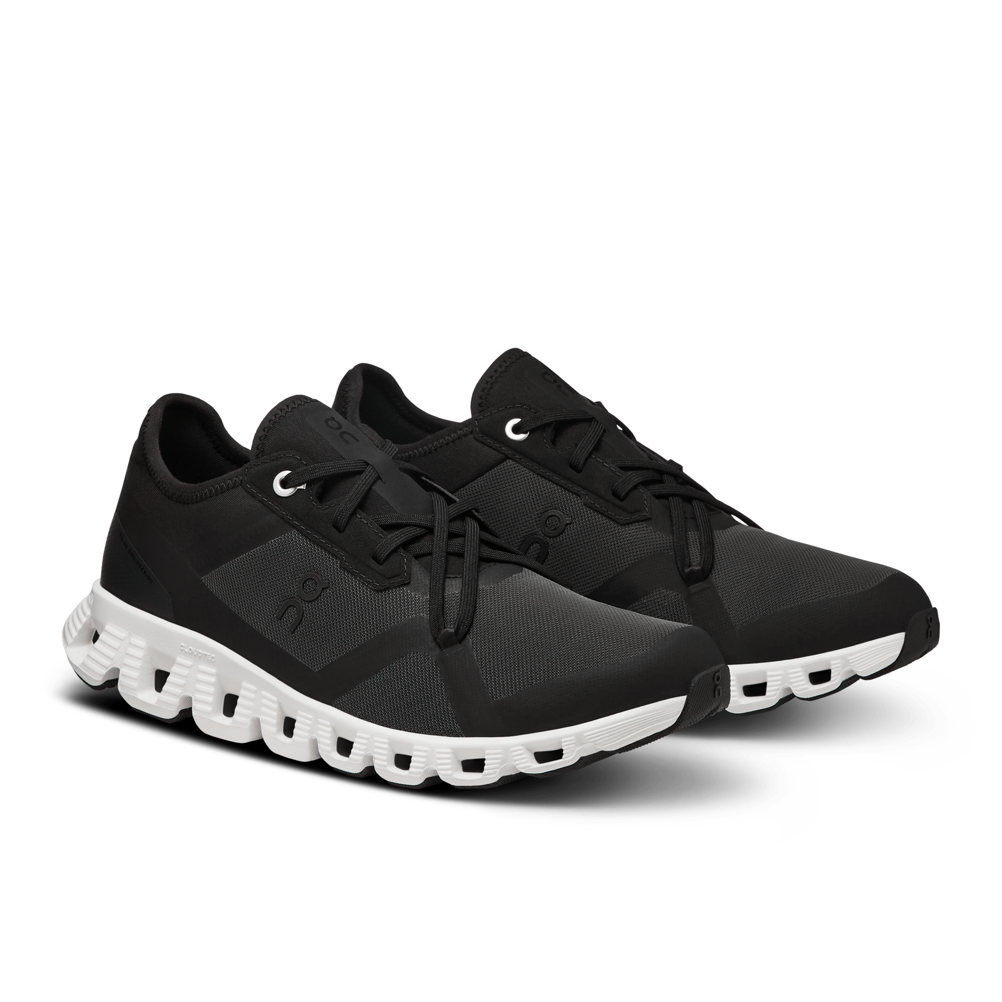 ON Wmns Cloud X 3 AD 'Black White' - Guerdon Kicks -