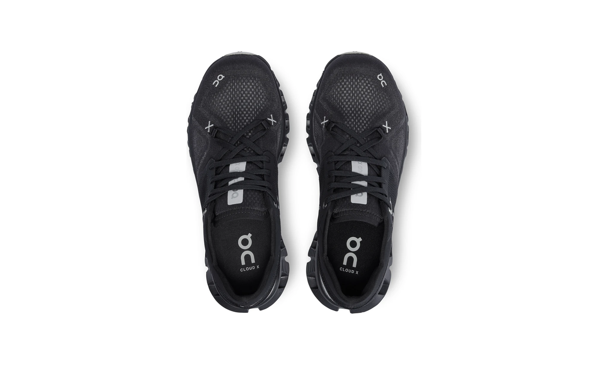 ON Wmns Cloud X 3 'Black' - Guerdon Kicks -