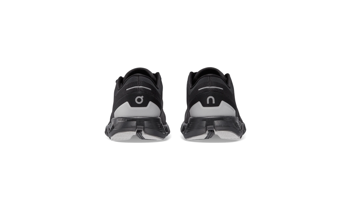 ON Wmns Cloud X 3 'Black' - Guerdon Kicks -