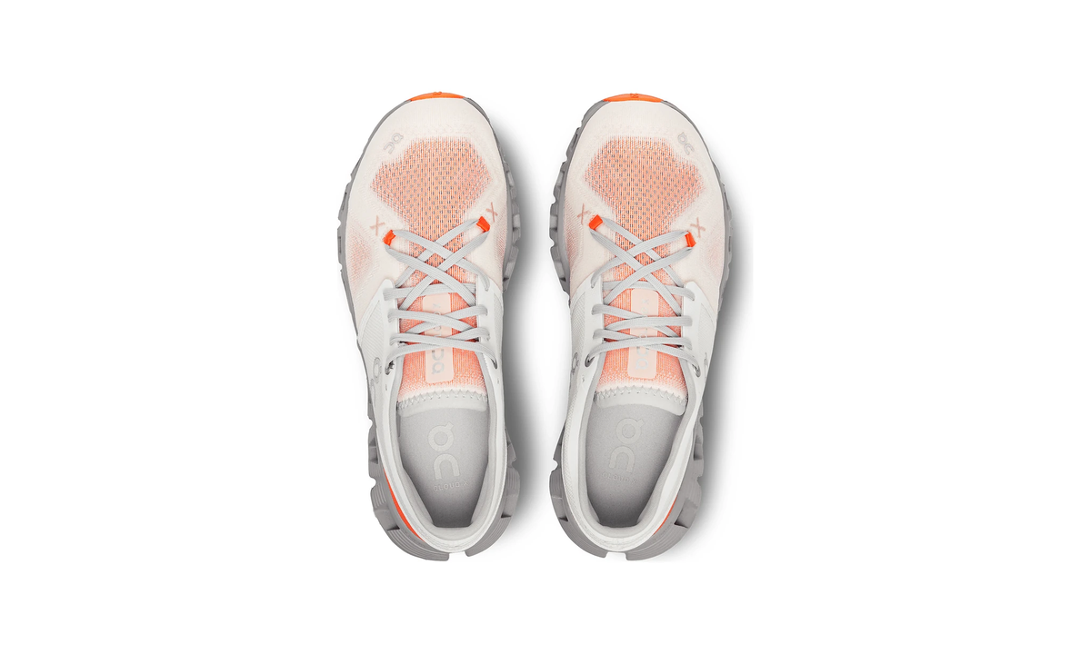 ON Wmns Cloud X 3 'Ivory Alloy' - Guerdon Kicks -