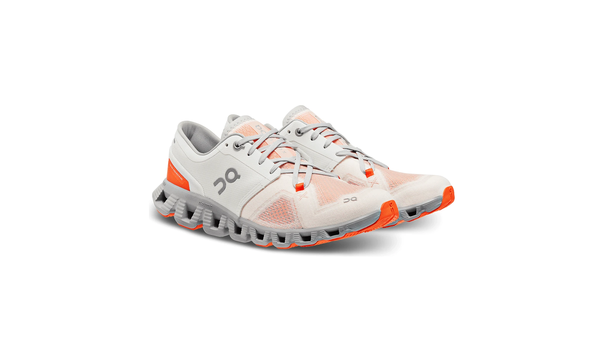ON Wmns Cloud X 3 'Ivory Alloy' - Guerdon Kicks -