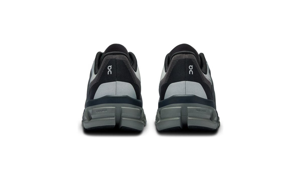 On Running Cloudflow 4 Pearl Black