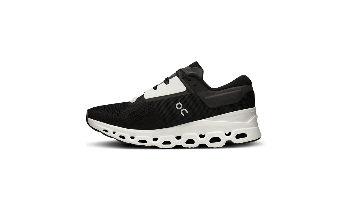 Cloudstratus 3 Black | Frost M