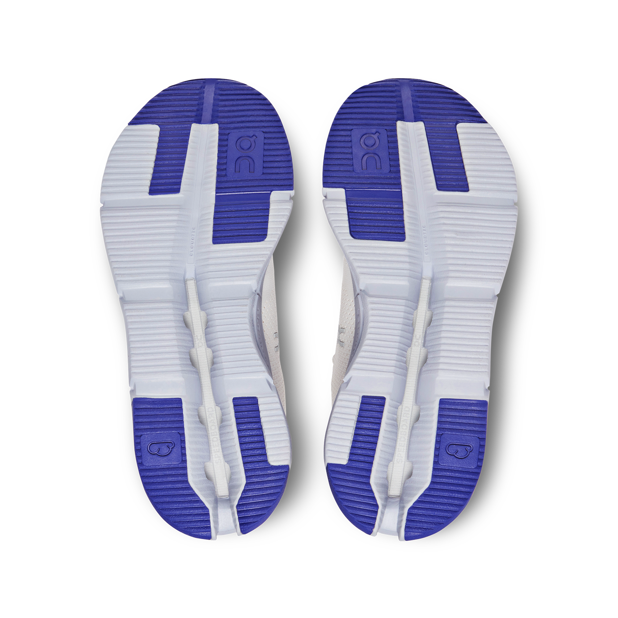 On Running Cloudnova Undyed White Heather