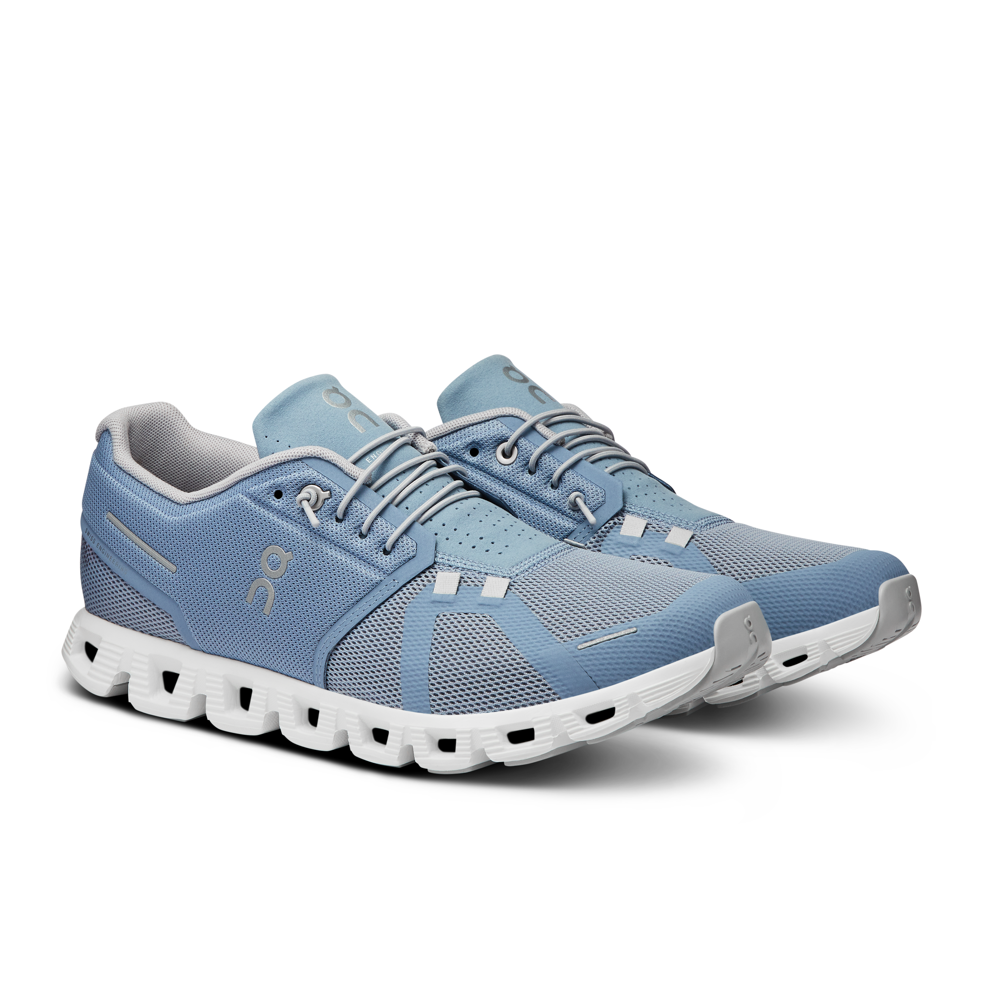 ON Cloud 5 'Chambray'