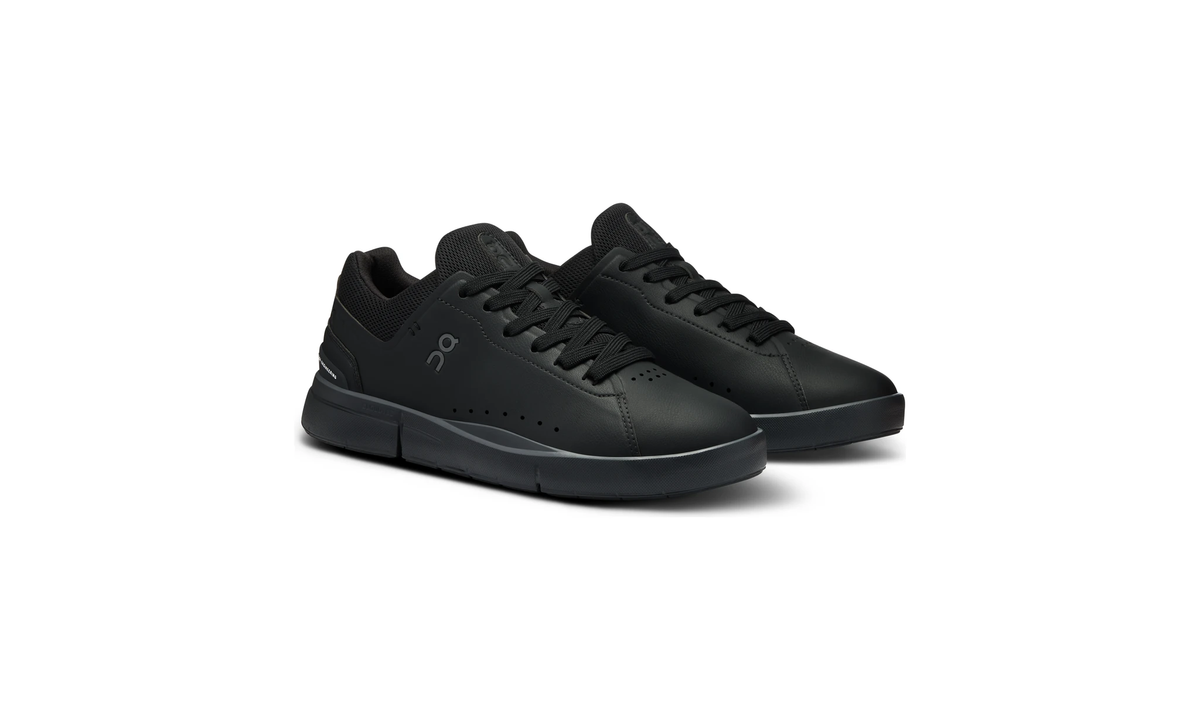 On The Roger Advantage All Black (Women's)