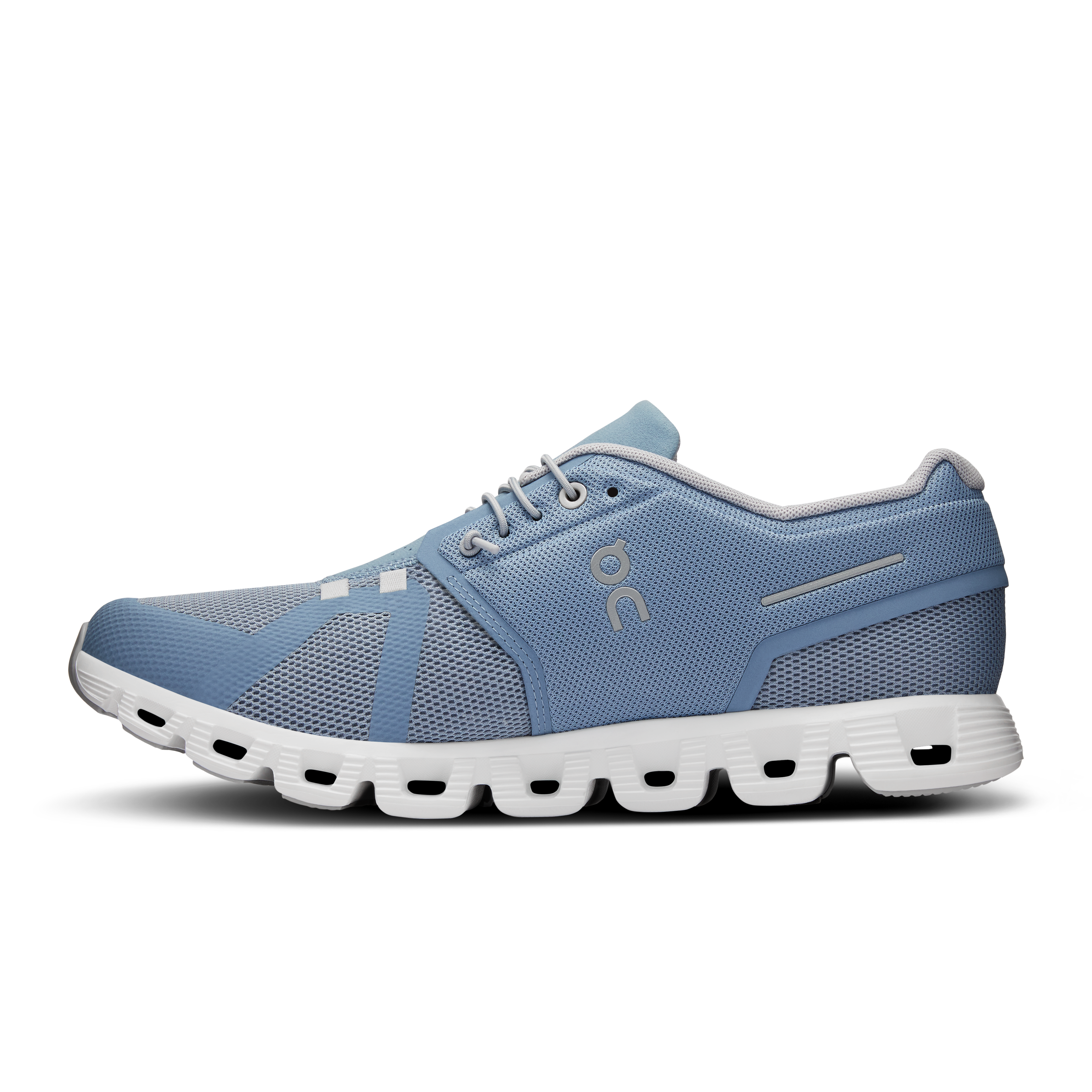 ON Cloud 5 'Chambray'